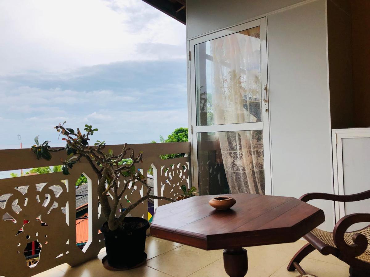 Bed and Breakfast Blue Sea View Unawatuna Exterior foto